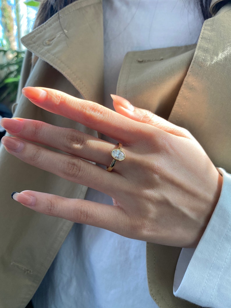 1.0ct-2.0ct Bezel Set Oval Cut Lab Grown Diamond Engagement Ring