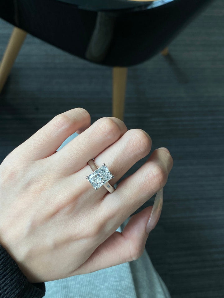 2.50ct-3.50ct Radiant Cut Lab Grown Diamond Solitaire Engagement Ring