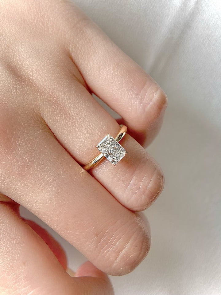 1.0ct-2.0ct Radiant Cut Lab Grown Solitaire Diamond Engagement Ring