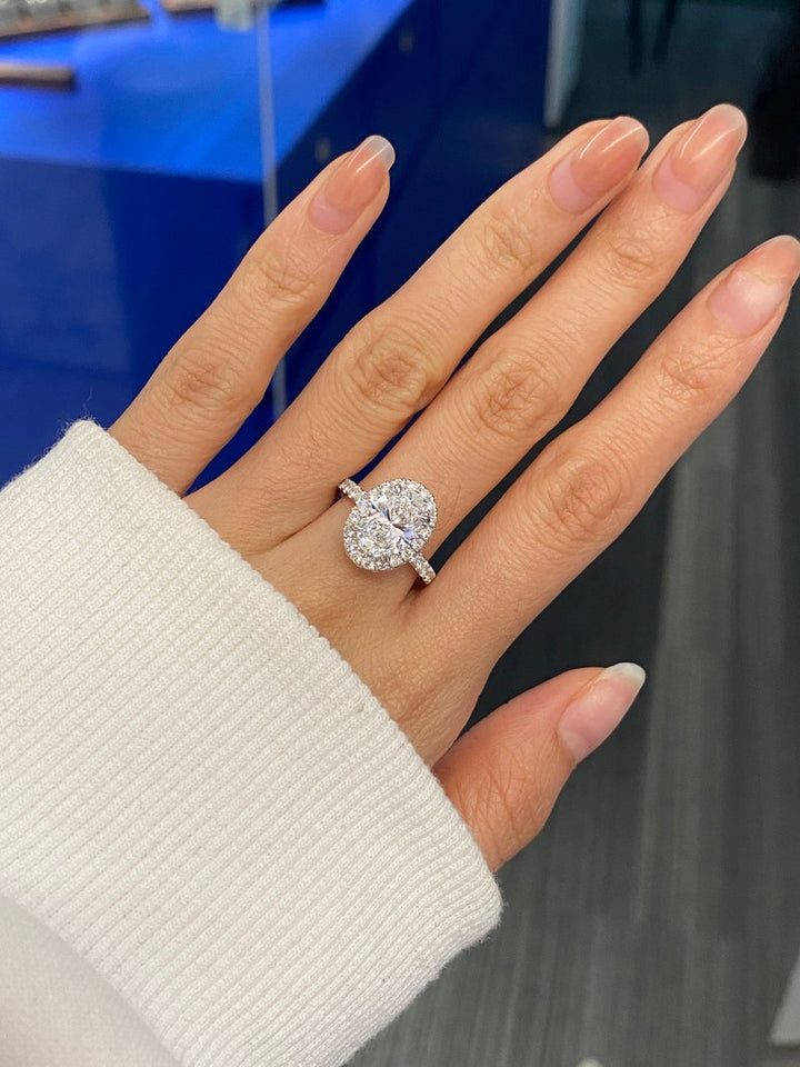 2.50ct-3.50ct Oval Cut Lab Grown Diamond Halo Engagement Ring