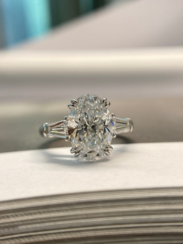 2.50ct-3.50ct Oval Cut Lab Grown Diamond Three Stone Engagement Ring