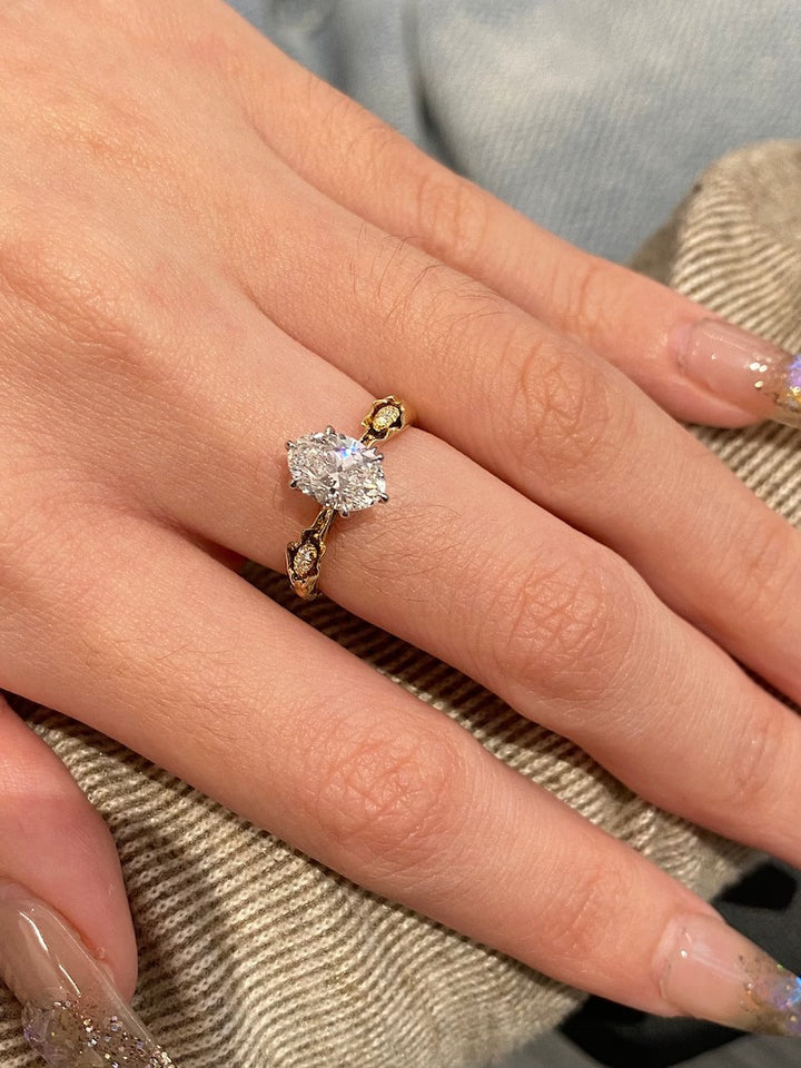 1.0ct-2.0ct Oval Cut Lab Grown Diamond Vintage Engagement Ring
