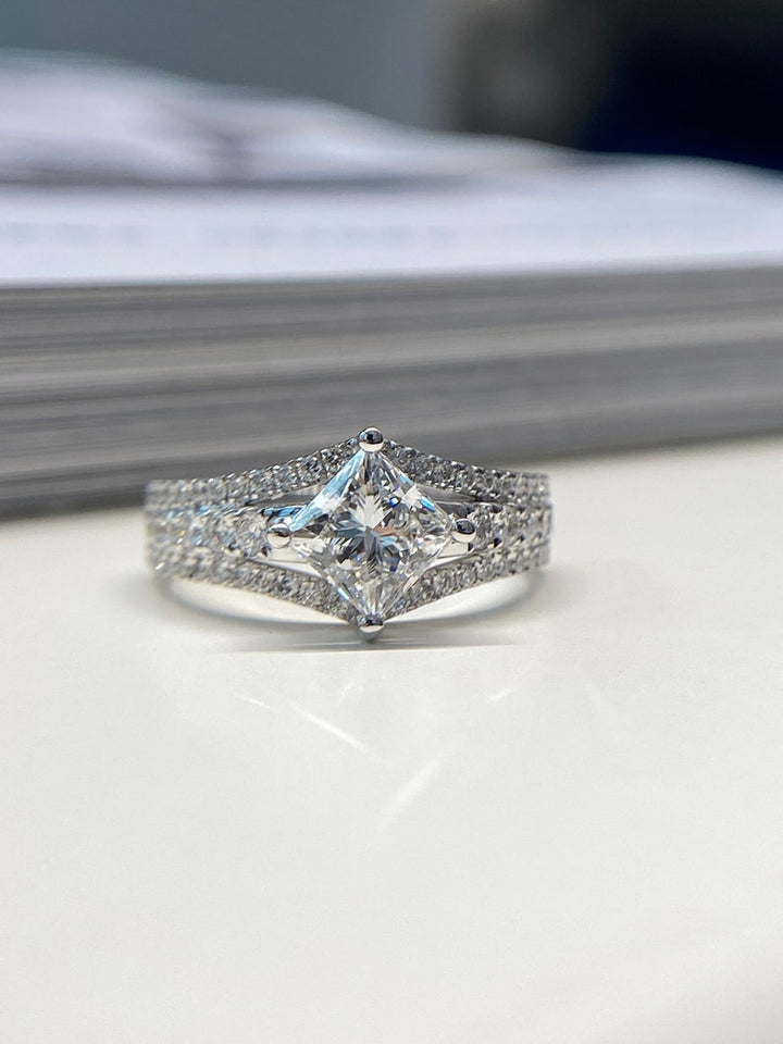 1.0ct-2.0ct Princess Cut Lab Grown Split Shank Diamond Engagement Ring