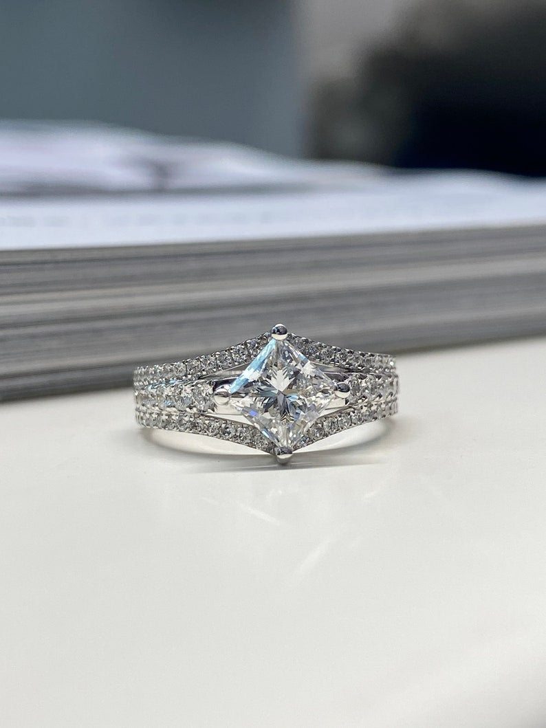 1.0ct-2.0ct Princess Cut Lab Grown Split Shank Diamond Engagement Ring