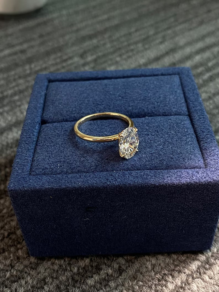 1.0ct-2.0ct Oval Cut Lab Grown Solitaire Diamond Engagement Ring