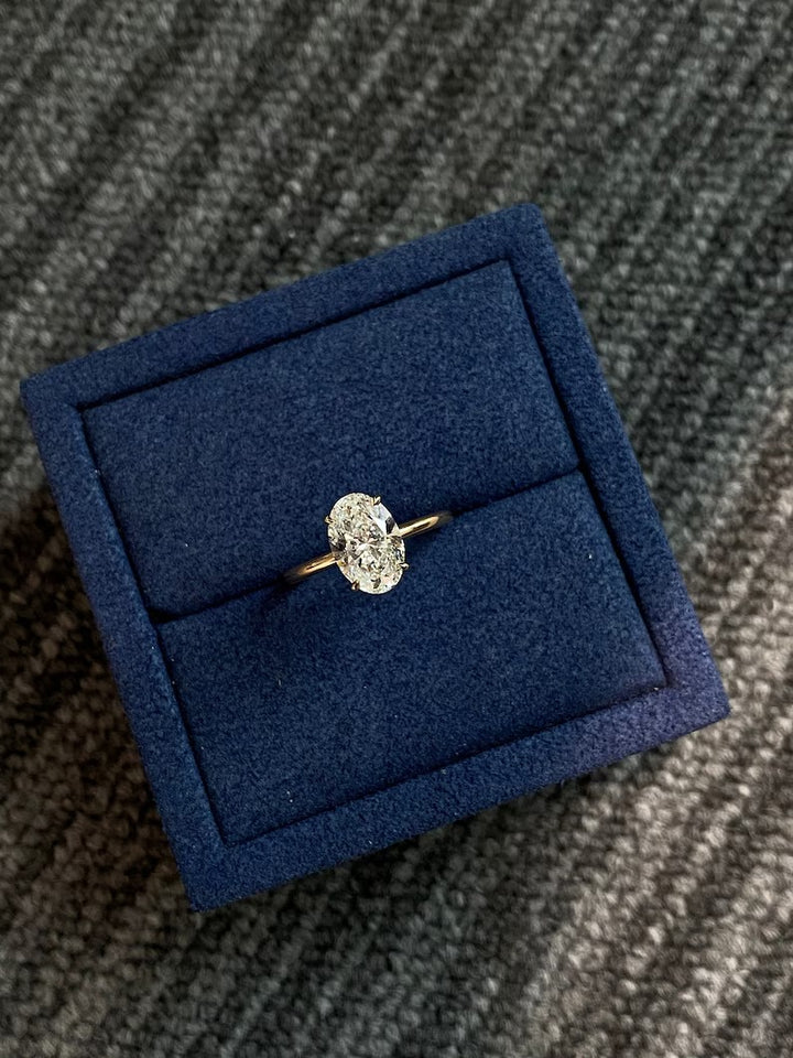 1.0ct-2.0ct Oval Cut Lab Grown Solitaire Diamond Engagement Ring