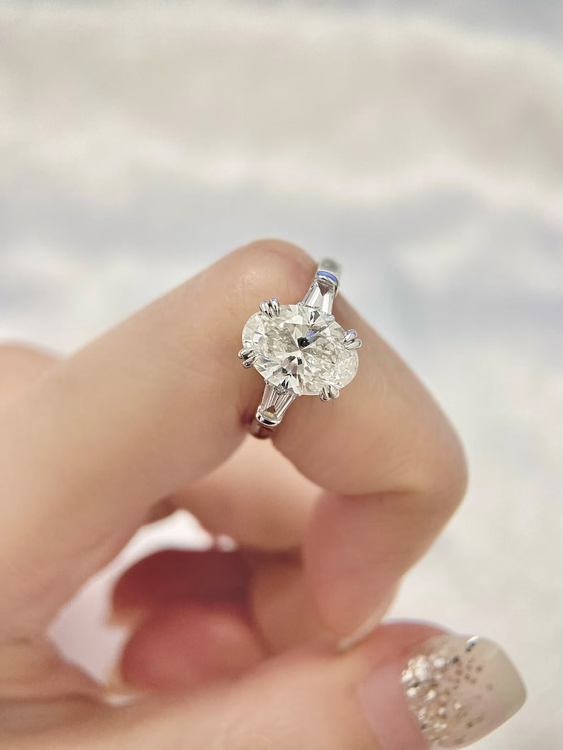 2.50ct-3.50ct Oval Cut Lab Grown Diamond Three Stone Engagement Ring