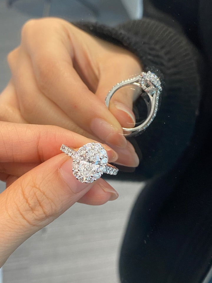 1.0ct-2.0ct Oval Cut Lab Grown Diamond Halo Engagement Ring