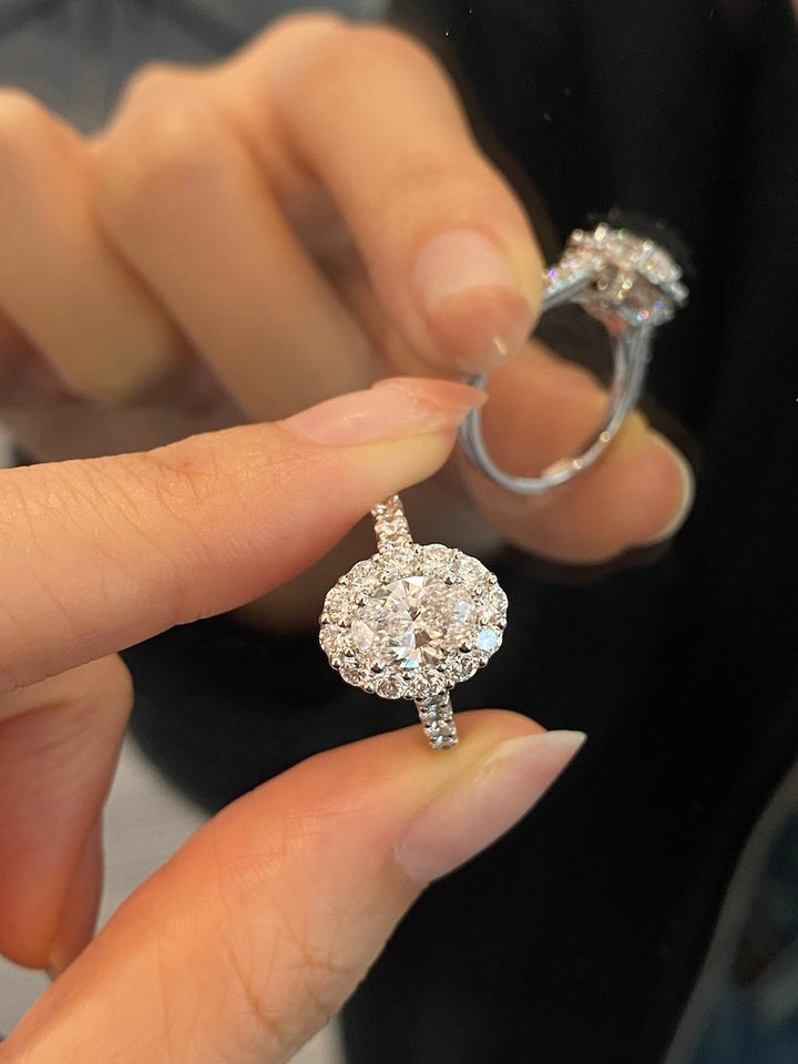 1.0ct-2.0ct Oval Cut Lab Grown Diamond Halo Engagement Ring