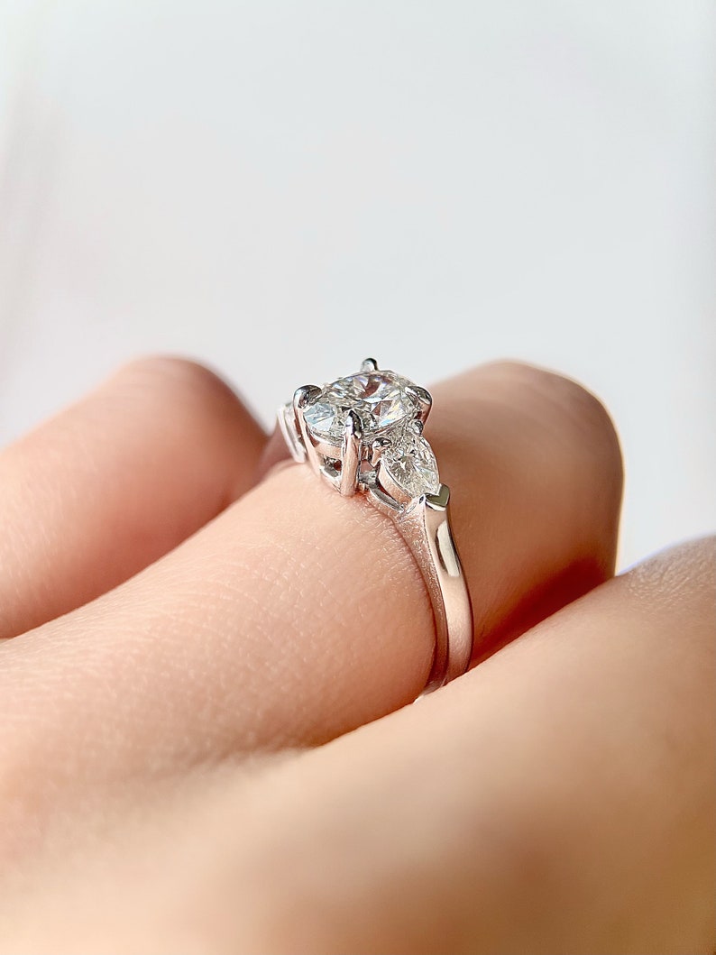 1.0ct-2.0ct Oval Cut Lab Grown Three Stone Diamond Engagement Ring