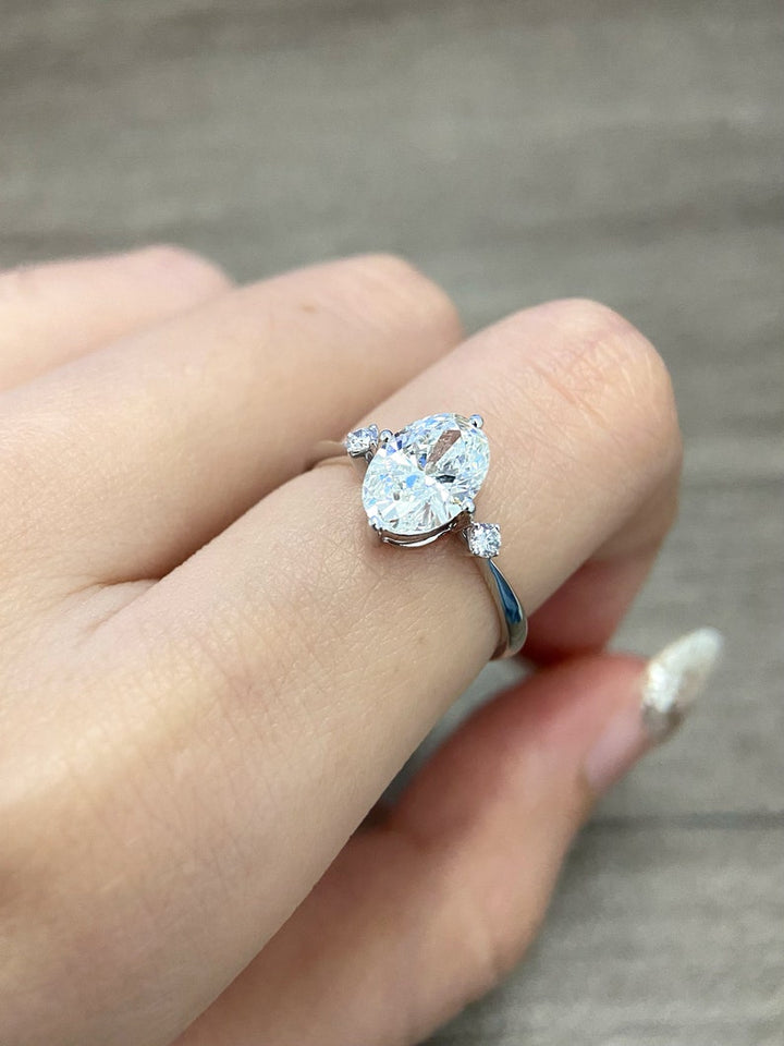 1.50ct-2.50ct Oval Cut Lab Grown Three Stone Diamond Engagement Ring