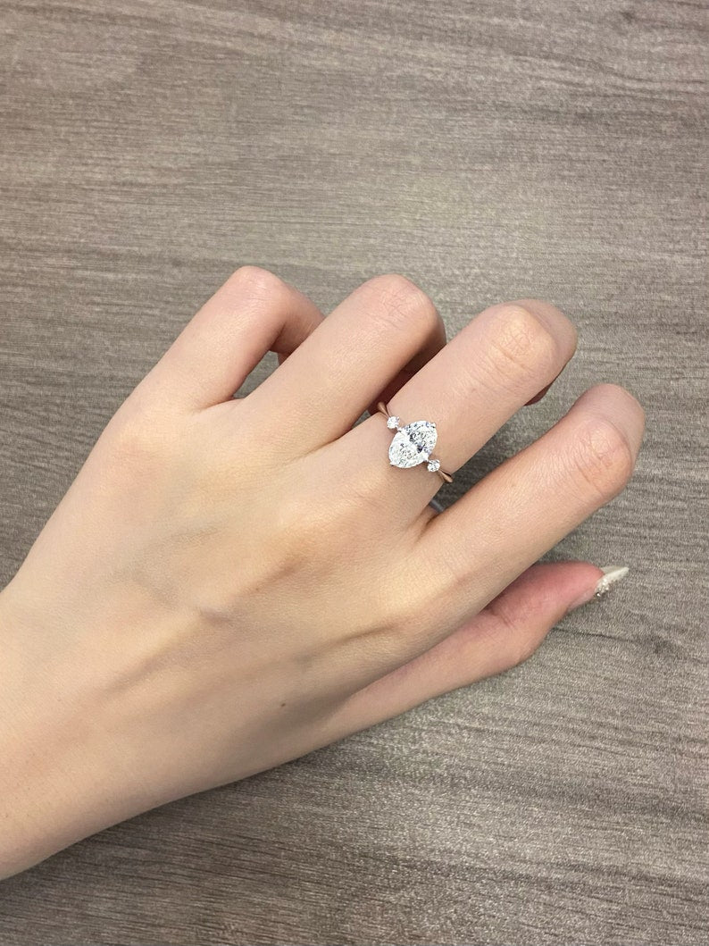1.50ct-2.50ct Oval Cut Lab Grown Three Stone Diamond Engagement Ring