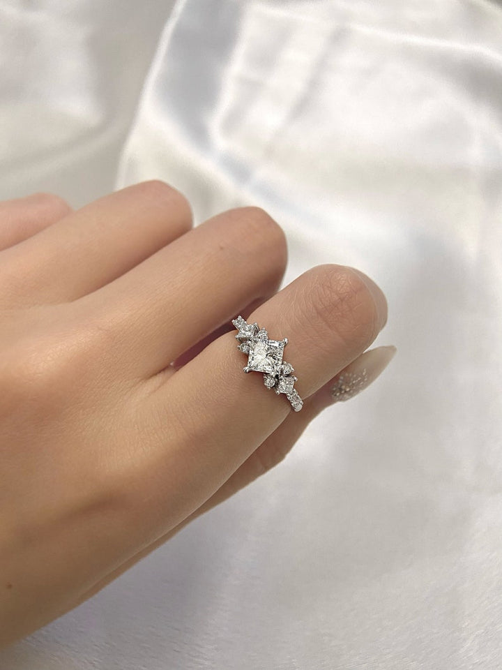 1.0ct-2.0ct Princess Cut Lab Grown Unique Cluster Diamond Engagement Ring