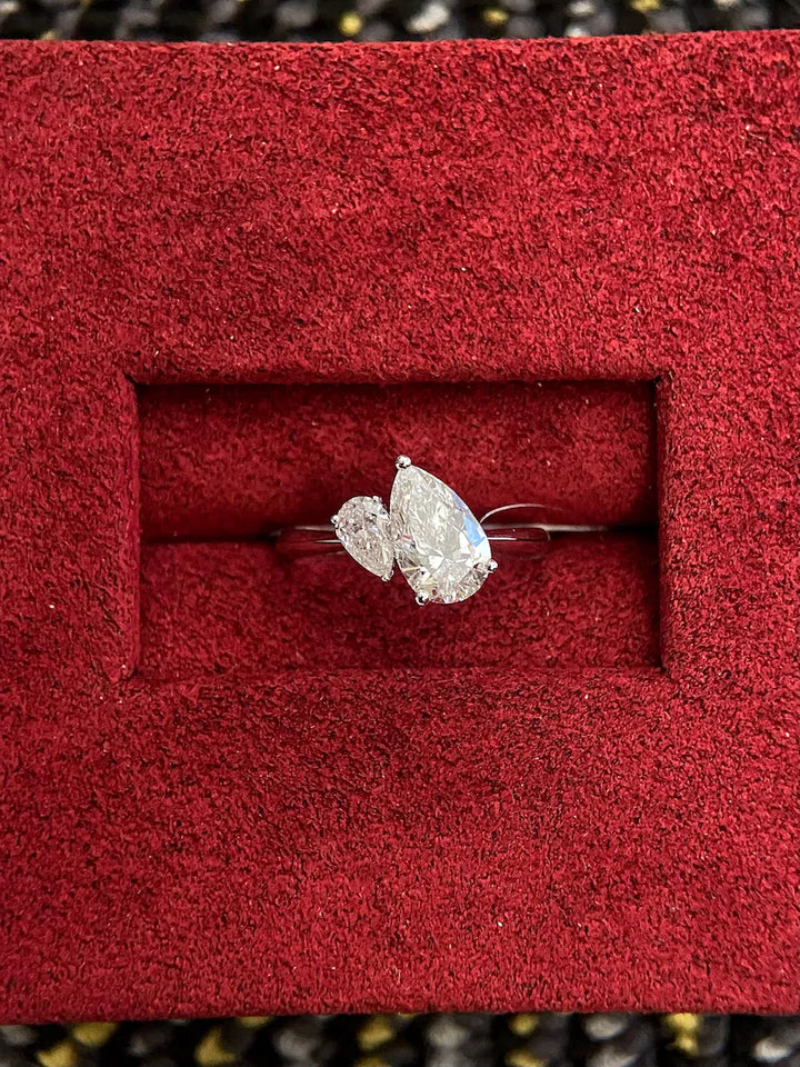 1.0ct-2.0ct Pear Cut Lab Grown Toi Et Moi Diamond Engagement Ring