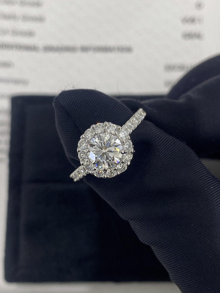 1.0ct-2.0ct Round Cut Lab Grown Halo Diamond Engagement Ring