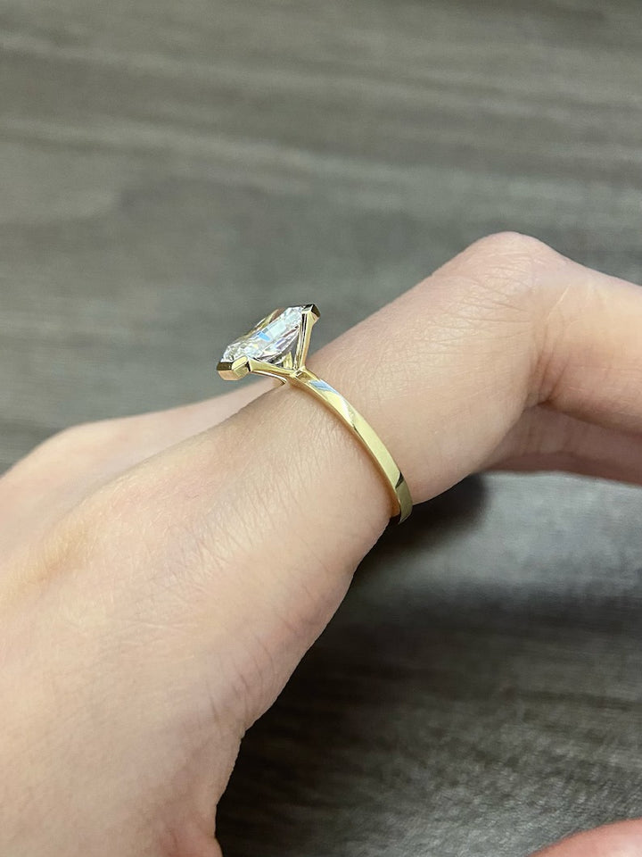 1.50ct-2.50ct half Bezel Set Radiant Cut Lab Grown Diamond Engagement Ring