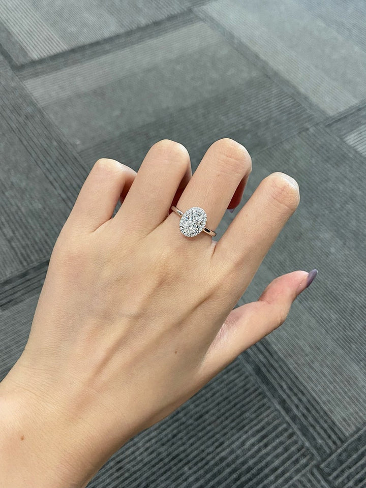 1.50ct-2.50ct Oval Cut Lab Grown Diamond Halo Engagement Ring