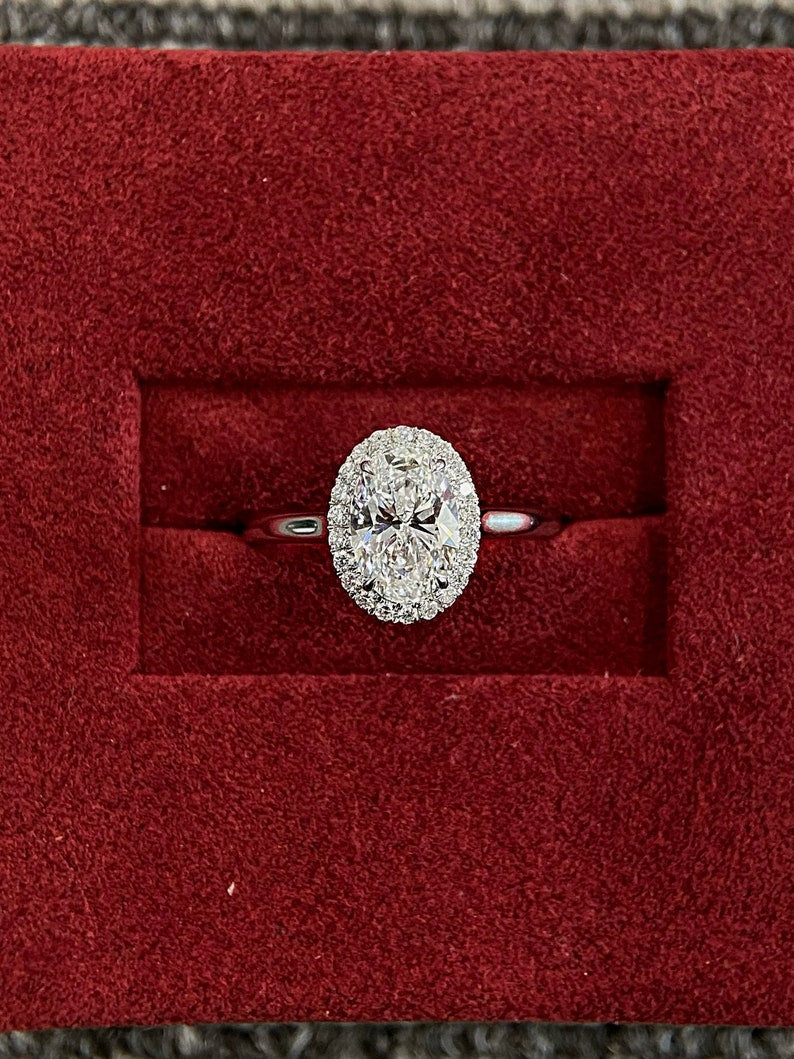 1.50ct-2.50ct Oval Cut Lab Grown Diamond Halo Engagement Ring