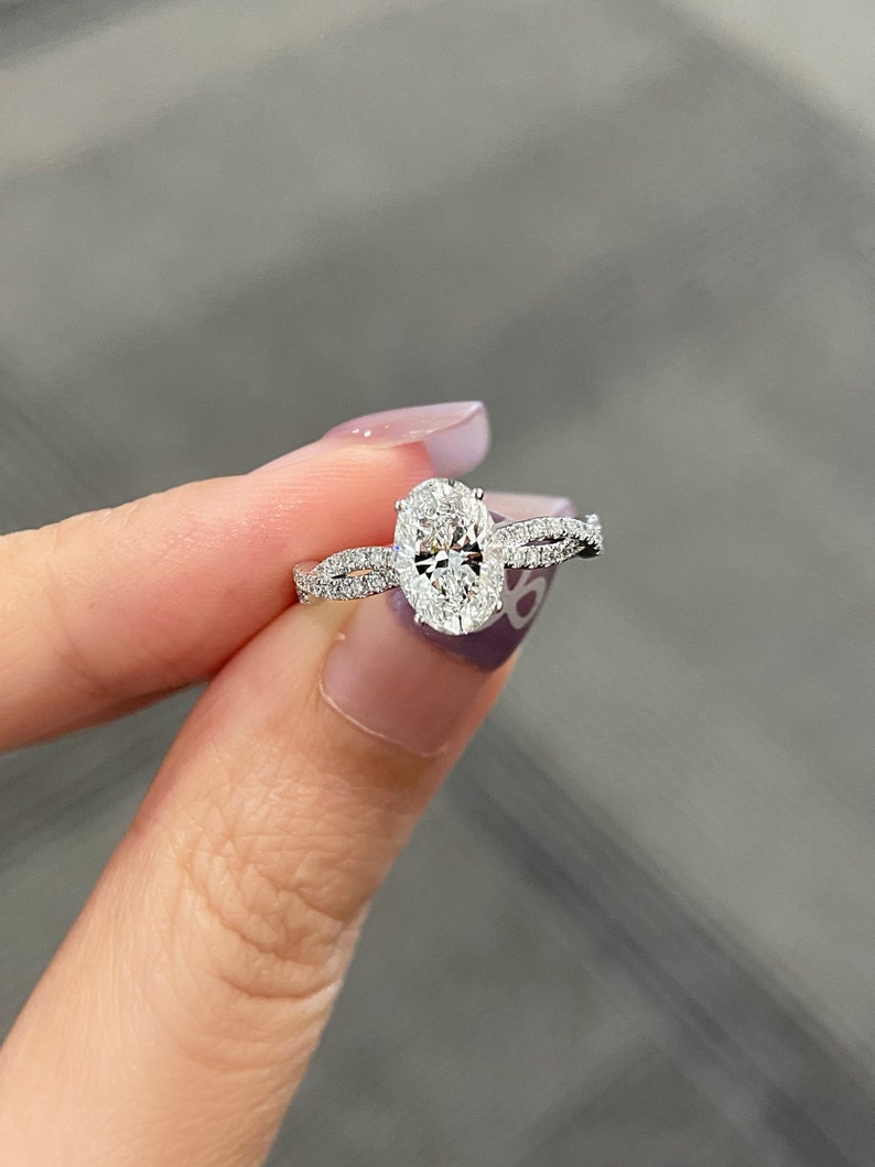 1.50ct-2.50ct Oval Cut Lab Grown Diamond Infinity Engagement Ring