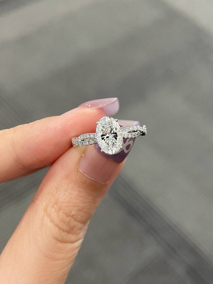 1.50ct-2.50ct Oval Cut Lab Grown Diamond Infinity Engagement Ring