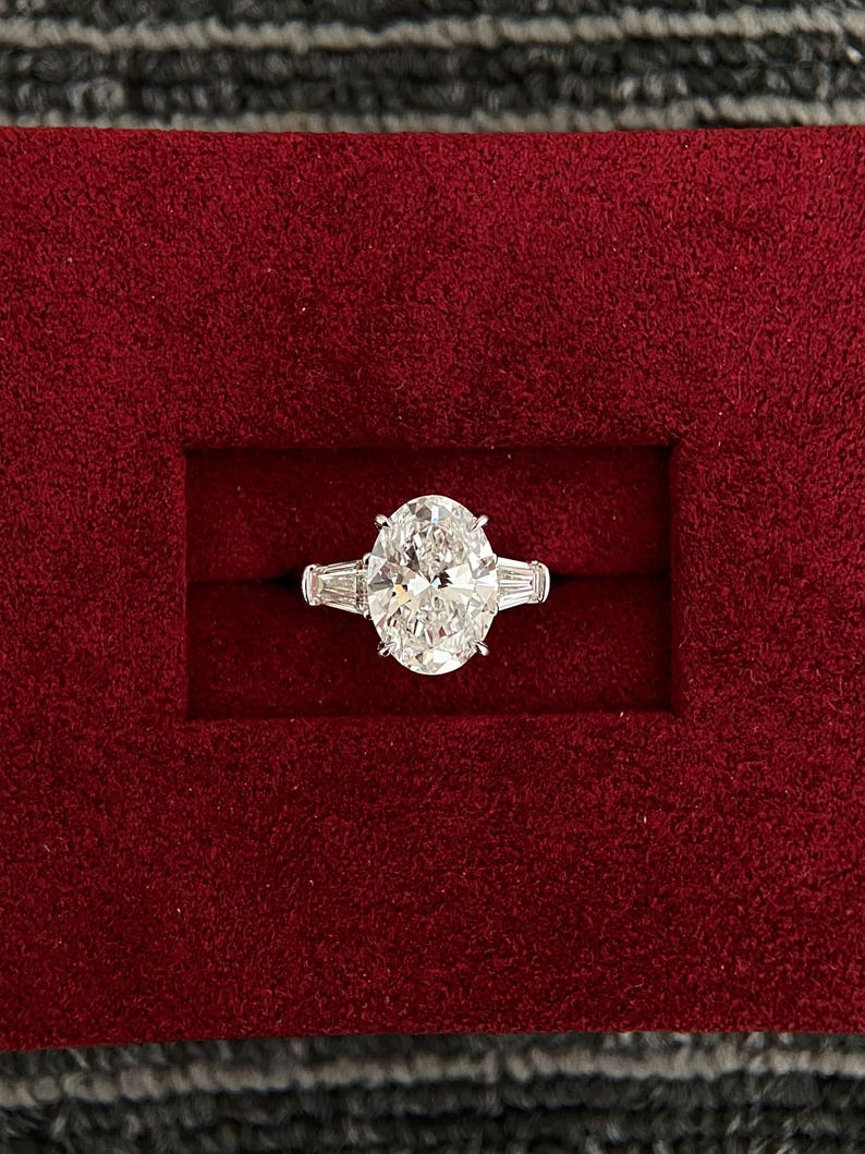 2.50ct-3.50ct Oval Cut Lab Grown Diamond Three Stone Engagement Ring