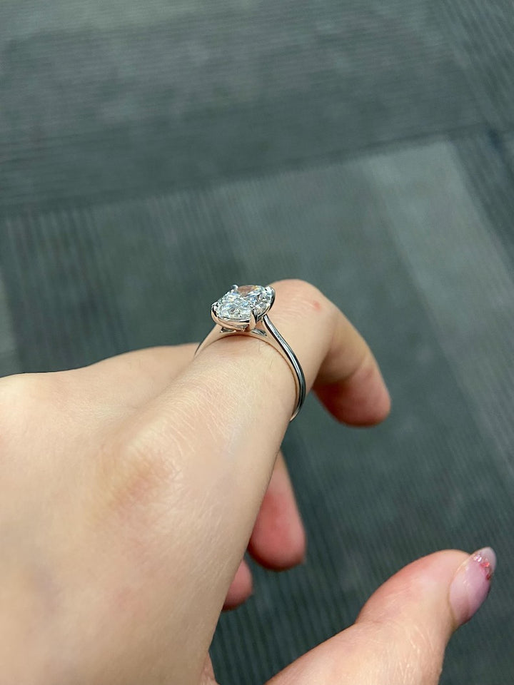 2.50ct-3.50ct Oval Cut Lab Grown Diamond Solitaire Engagement Ring