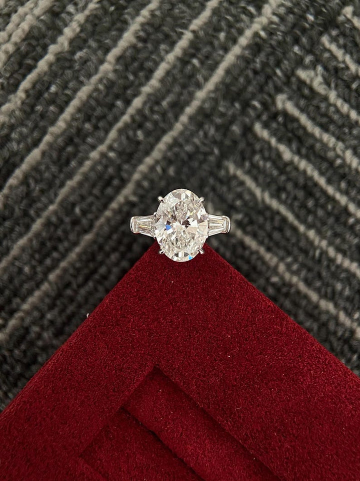 2.50ct-3.50ct Oval Cut Lab Grown Diamond Three Stone Engagement Ring
