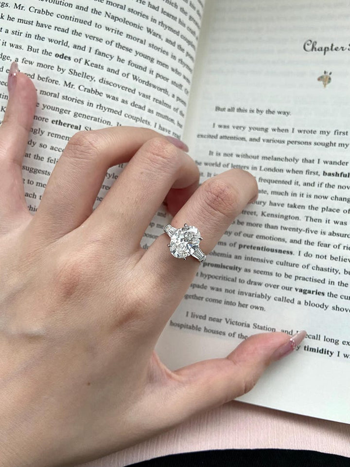 2.50ct-3.50ct Oval Cut Lab Grown Diamond Three Stone Engagement Ring