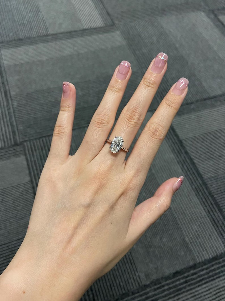 2.50ct-3.50ct Oval Cut Lab Grown Diamond Solitaire Engagement Ring