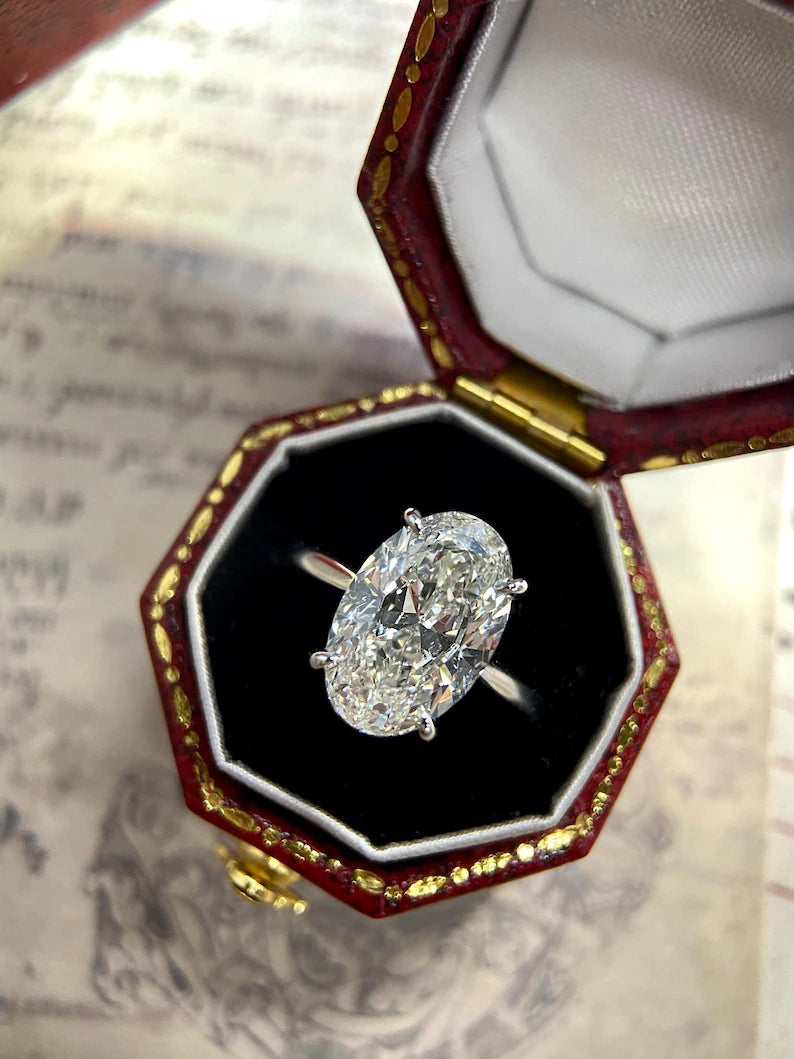 2.50ct-3.50ct Oval Cut Lab Grown Diamond Solitaire Engagement Ring