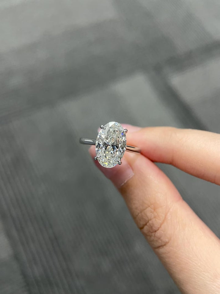 2.50ct-3.50ct Oval Cut Lab Grown Diamond Solitaire Engagement Ring
