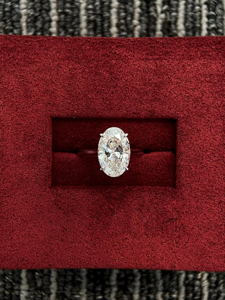 2.50ct-3.50ct Oval Cut Lab Grown Diamond Solitaire Engagement Ring
