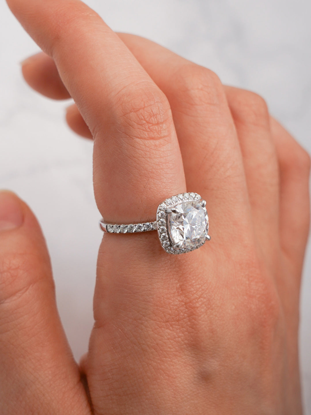 1.50ct-2.50ct Cushion Cut Lab Grown Halo Diamond Engagement Ring