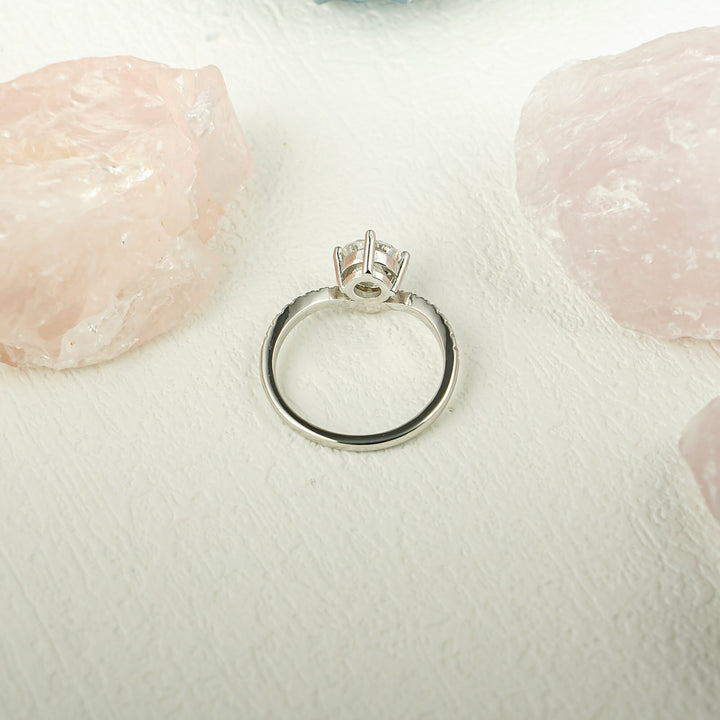 1.50ct-2.50ct Round Cut Lab Grown Diamond Engagement Ring With Half Pave