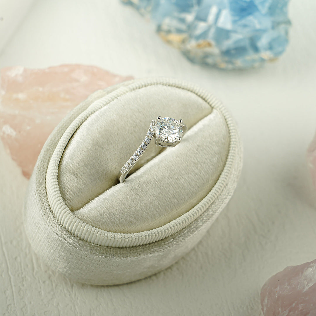 1.50ct-2.50ct Round Cut Lab Grown Diamond Engagement Ring With Half Pave