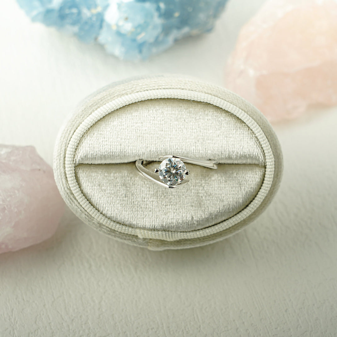 1.50ct-2.50ct Round Cut Lab Grown Bypass Diamond Engagement Ring