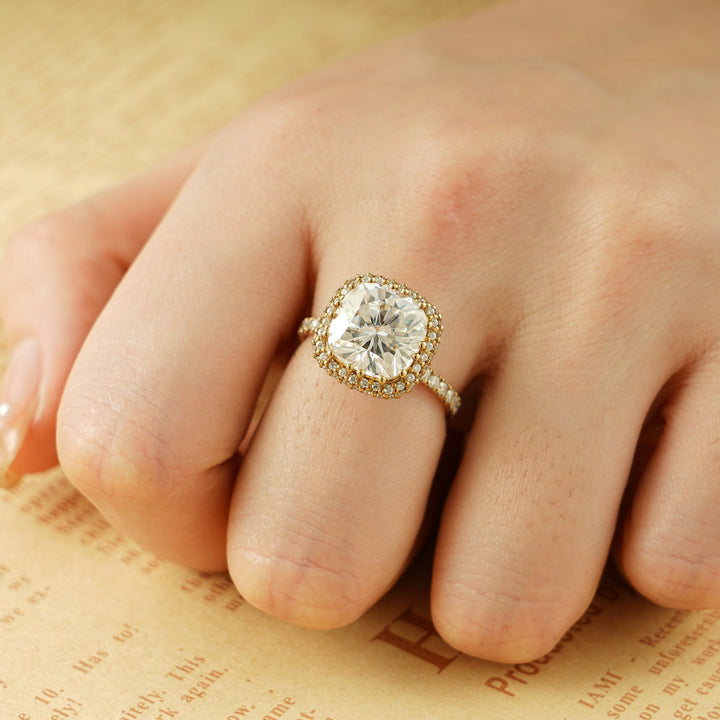 1.50ct-2.50ct Cushion Cut Lab Grown Micro Halo Diamond Engagement Ring