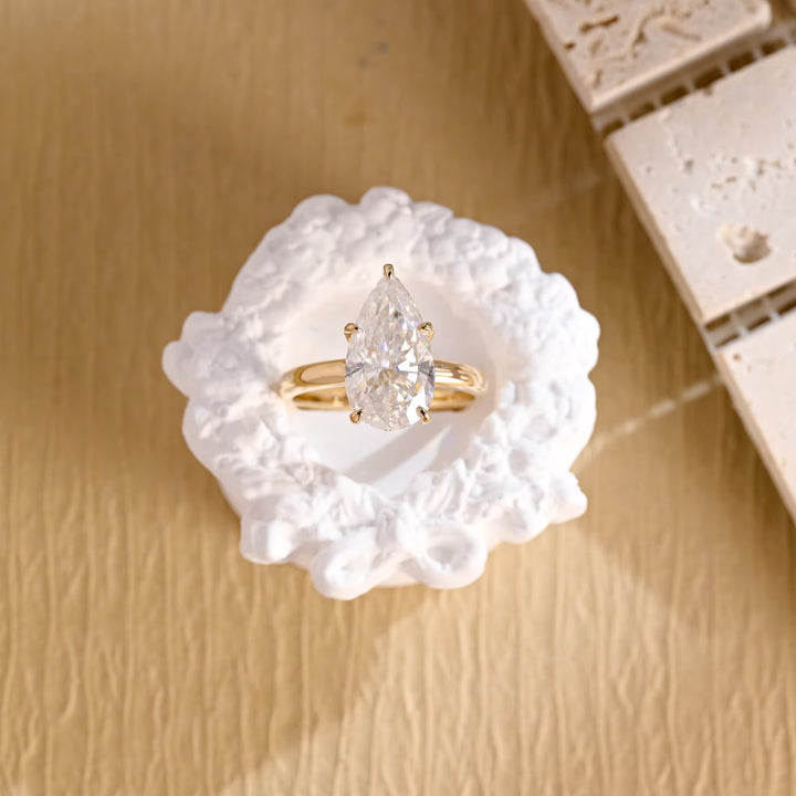 2.50ct-3.50ct Pear Cut Lab Grown Diamond Hidden Halo Engagement Ring