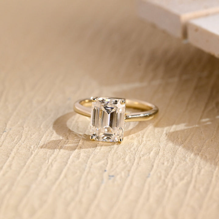 2.50ct-3.50ct Emerald Cut Lab Grown Solitaire Diamond Engagement Ring