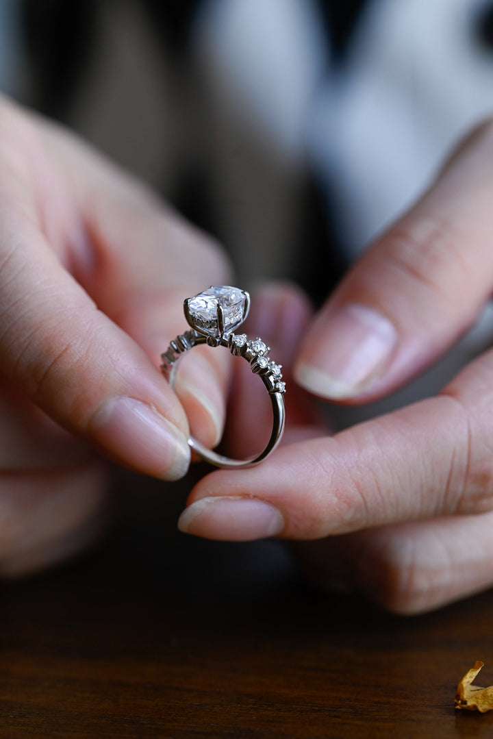 1.50ct-2.50ct Oval Cut Lab Grown Diamond Cluster Engagement Ring