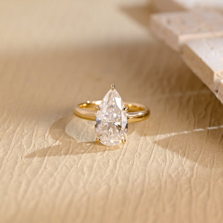 2.50ct-3.50ct Pear Cut Lab Grown Diamond Hidden Halo Engagement Ring