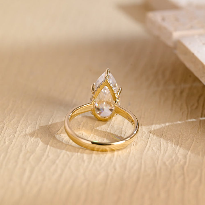 2.50ct-3.50ct Pear Cut Lab Grown Diamond Hidden Halo Engagement Ring