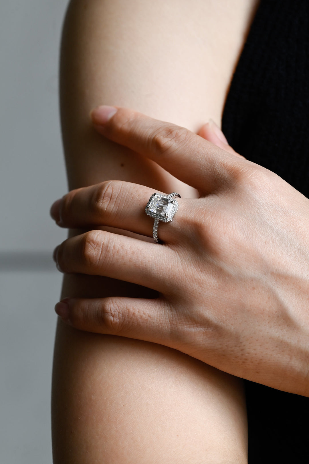 1.0ct-2.0ct Emerald Cut Lab Grown Diamond Halo Engagement Ring