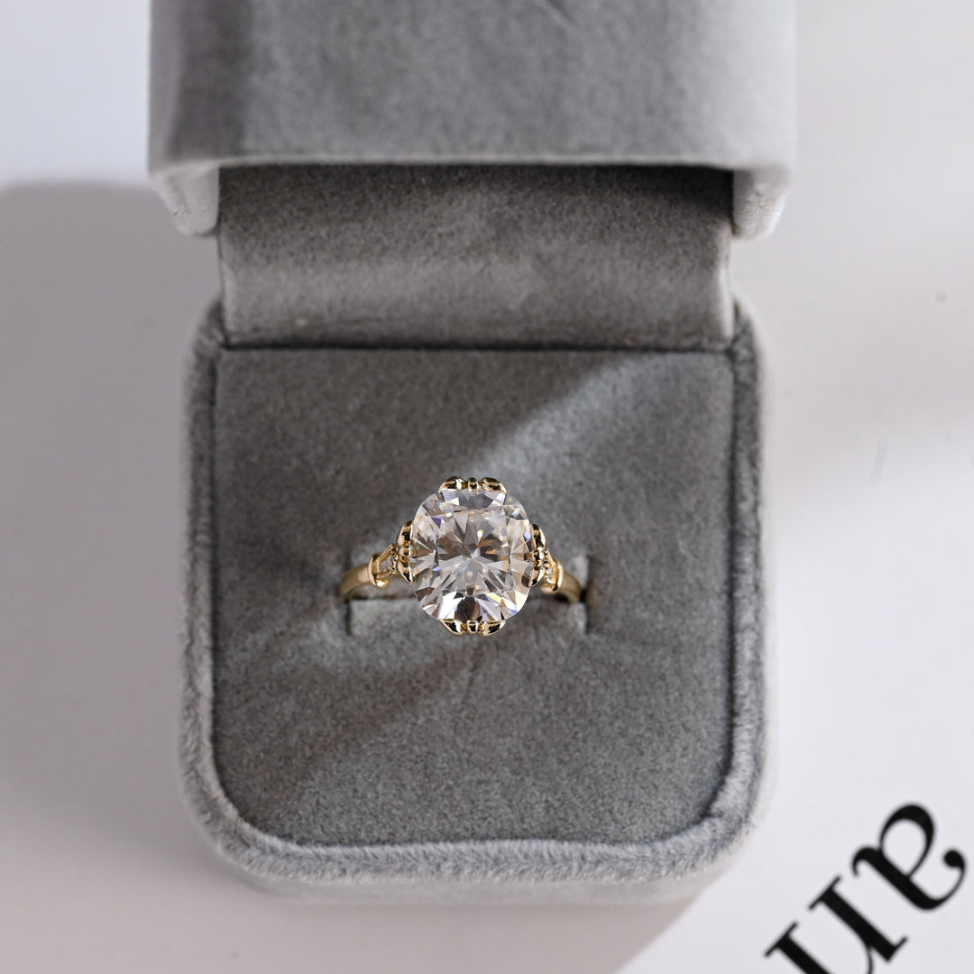 2.0ct-3.0ct Cushion Cut Lab Grown Diamond Vintage Engagement Ring