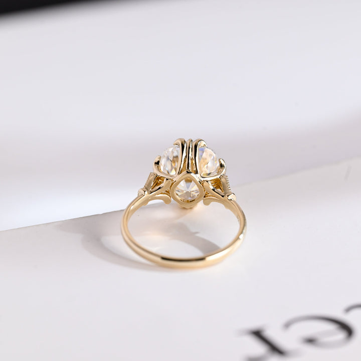 2.0ct-3.0ct Cushion Cut Lab Grown Diamond Vintage Engagement Ring