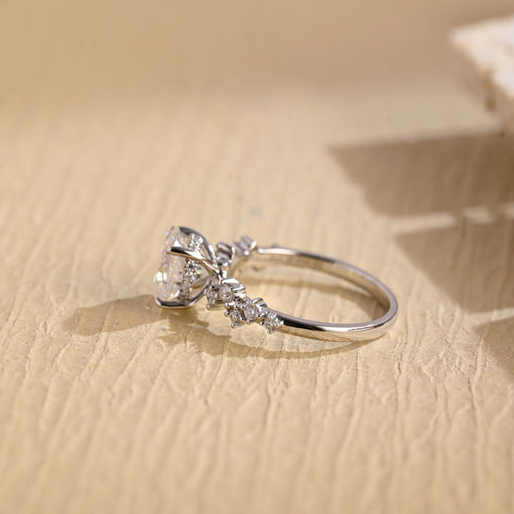 1.50ct-2.50ct Oval Cut Lab Grown Diamond Cluster Engagement Ring