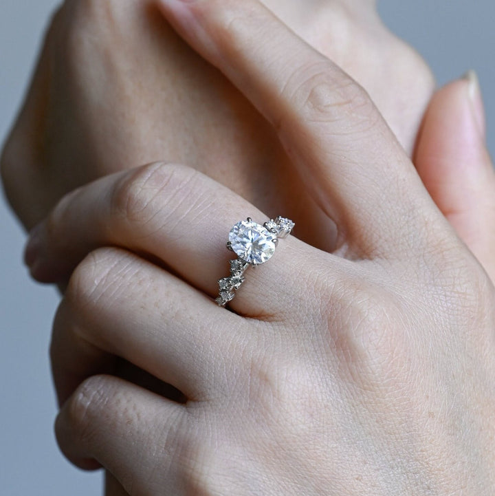 1.50ct-2.50ct Oval Cut Lab Grown Diamond Cluster Engagement Ring