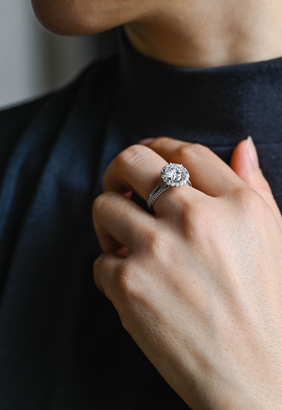 1.50ct-2.50ct Round Cut Lab Grown Halo Diamond Pave Engagement Ring