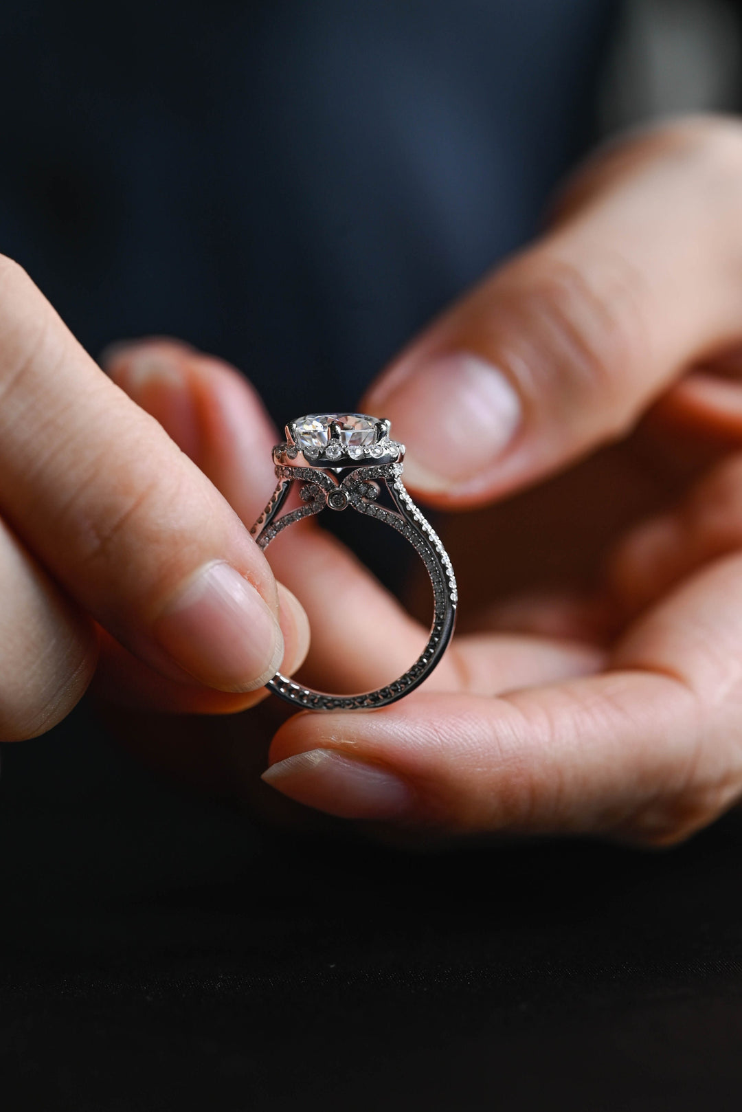 1.50ct-2.50ct Round Cut Lab Grown Halo Diamond Pave Engagement Ring