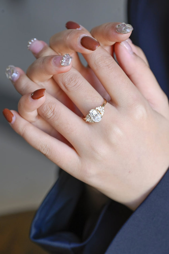 2.50ct-3.50ct Oval Cut Lab Grown Diamond Cluster Engagement Ring